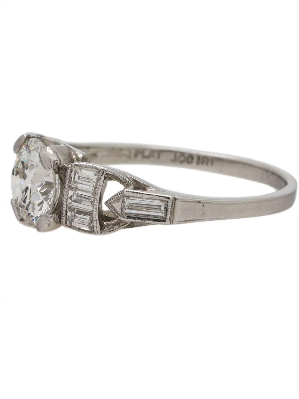 Vintage Diamond Engagement Ring Platinum 1.03 Carat E-VS2, circa 1930s In Excellent Condition For Sale In West Hollywood, CA