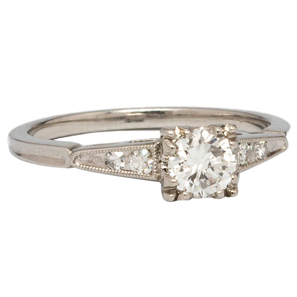 Vintage Diamond Engagement Ring 0.50 Carat Transitional Cut G-VS1 circa 1950s For Sale