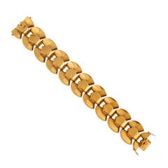 Gold Retro Tank Bracelet