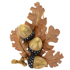 Varicoloured Gold 'Oak Leaf and Acorn' Brooch by Buccellati