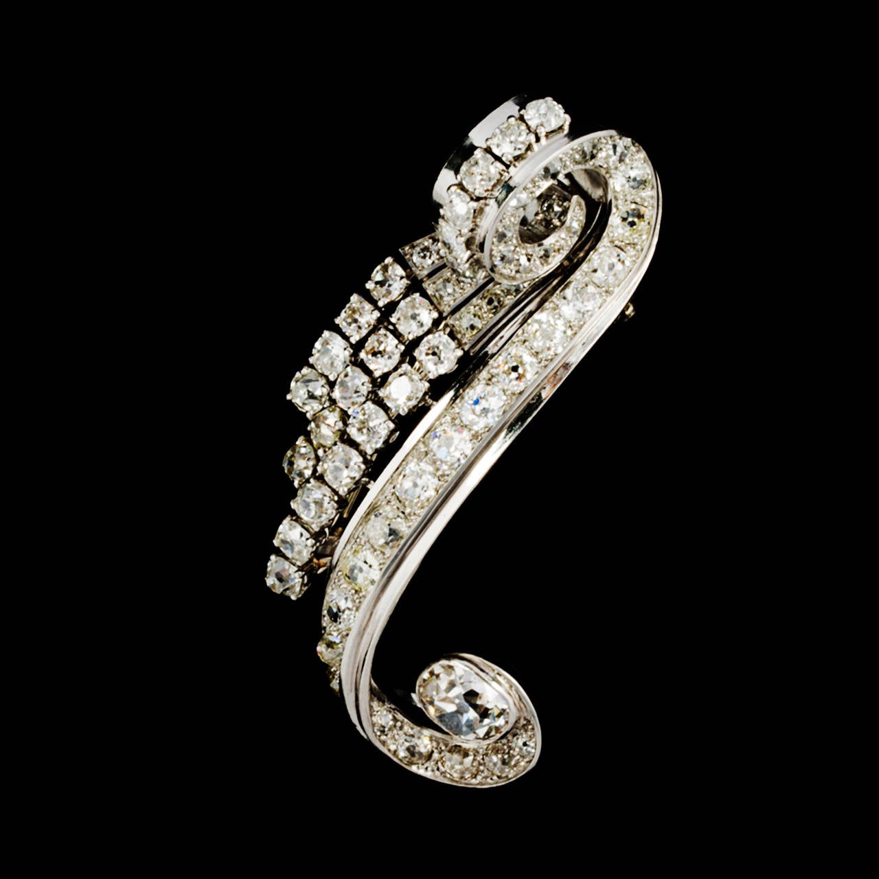 Old-Mine Cut Diamond Gold Platinum Scroll Clip Brooch