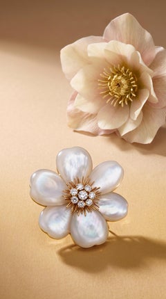 Van Cleef & Arpels, 18K Gold Mother-of-Pearl Diamond Flower Brooch