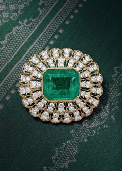 Buccellati, 18K Gold Emerald Diamond Brooch, Guild, GIA