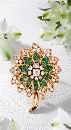 18K Gold Floral Emerald Diamond Brooch, Exquisite Craftsmanship