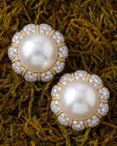 Buccellati 18K Gold Pearl Diamond Drop Earrings, Modern Floral Design