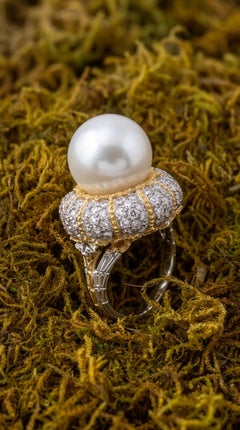 Buccellati 18K Yellow Gold Pearl Diamond Ring, Modern Italian Design