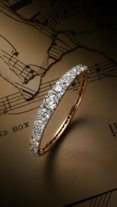 Bracelet jonc en or 18 carats serti de diamants, taille ronde de 5,26 carats, XXe siècle