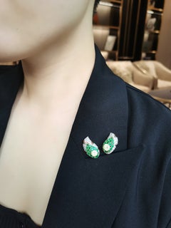 Late 20th Century 18K Gold Diamond Emerald Clip-On Earrings, 4.26ct