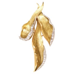 Chaumet, 18K Gold Diamond Brooch
