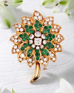 18K Gold Floral Emerald Diamond Brooch, Exquisite Craftsmanship