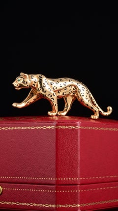 Broche « Panthère » en or jaune 18 carats et émail, Cartier, fin du XXe siècle