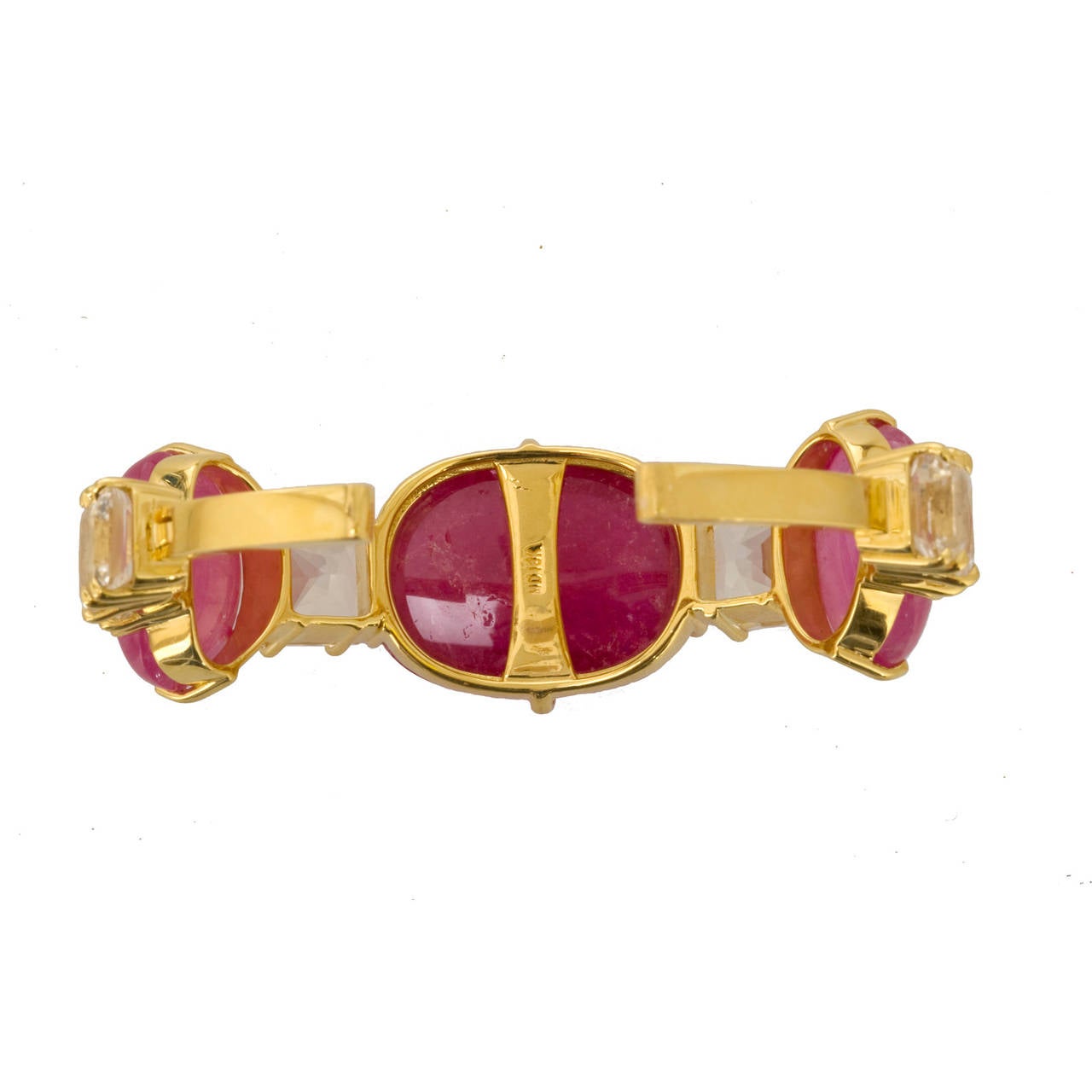 Contemporary Burmese Pink Tourmaline Cabochon Gold Bracelet For Sale