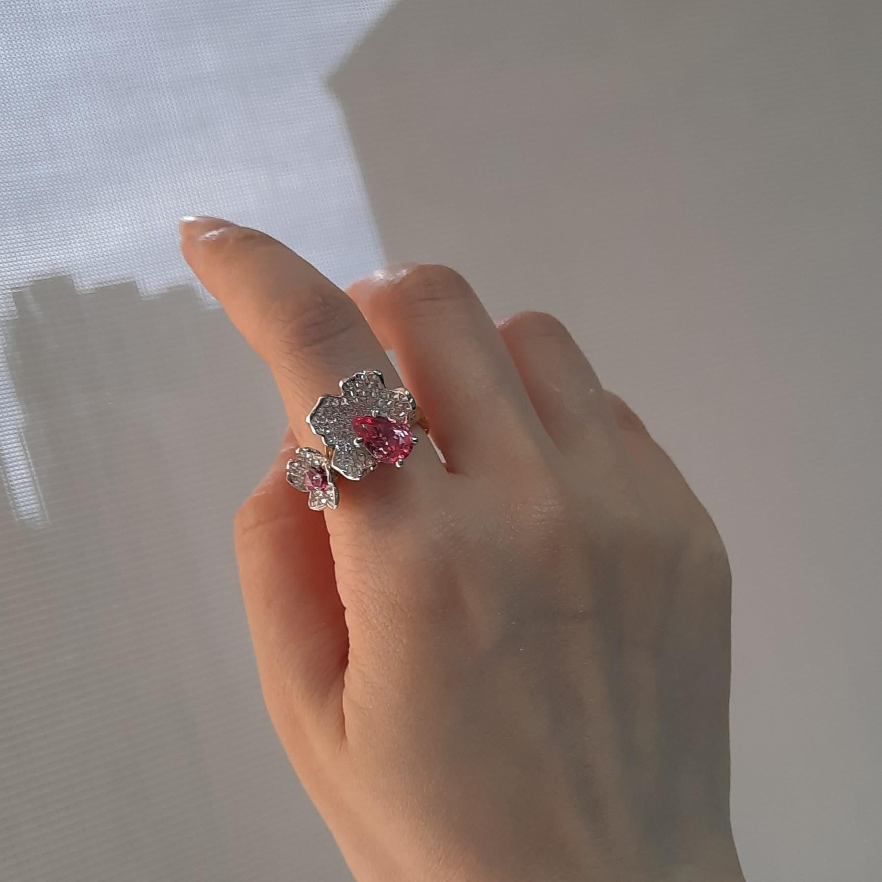MOISEIKIN 18 Karat Gold Diamant No Heat Rosa Spinell Ring im Zustand „Neu“ im Angebot in Hong Kong, HK