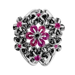 MOISEIKIN 18 Karat White Gold Ruby Black Diamond Ring