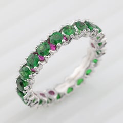 Bague éternité en or blanc 18 carats sertie d'une tsavorite de 2,6 carats, signée MOISEIKIN