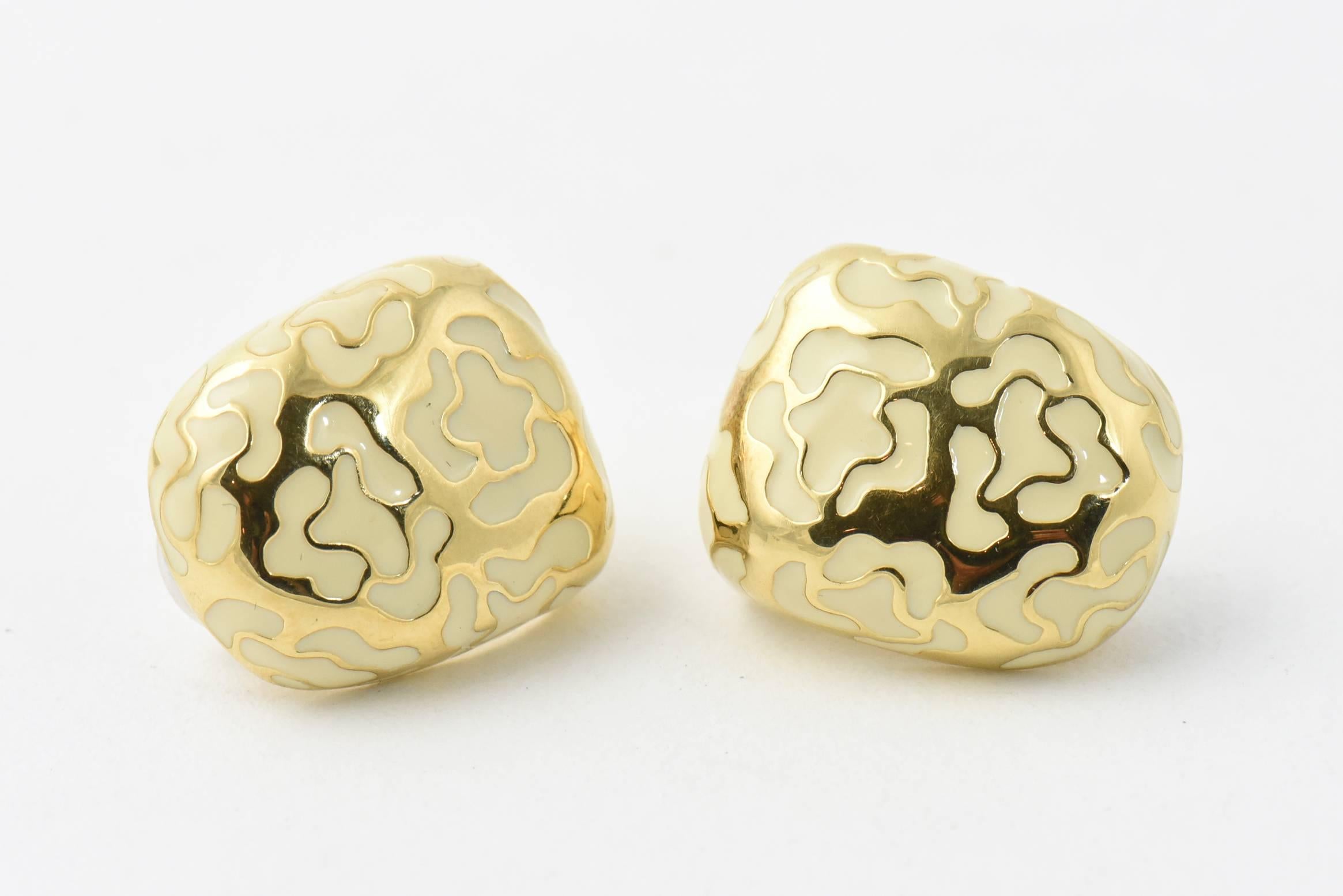 Women's Roberto Coin Enamel and Gold Flower Clip Earrings For Sale
