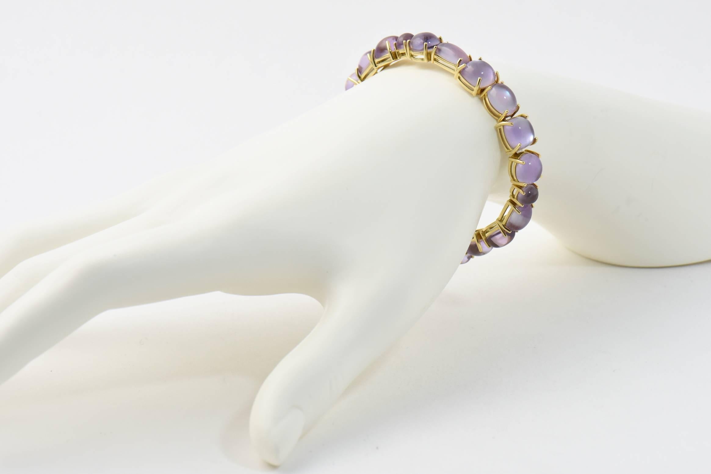 Roberto Coin Shanghai Amethyst-Armreif aus Gold mit Gold im Zustand „Hervorragend“ im Angebot in Miami Beach, FL