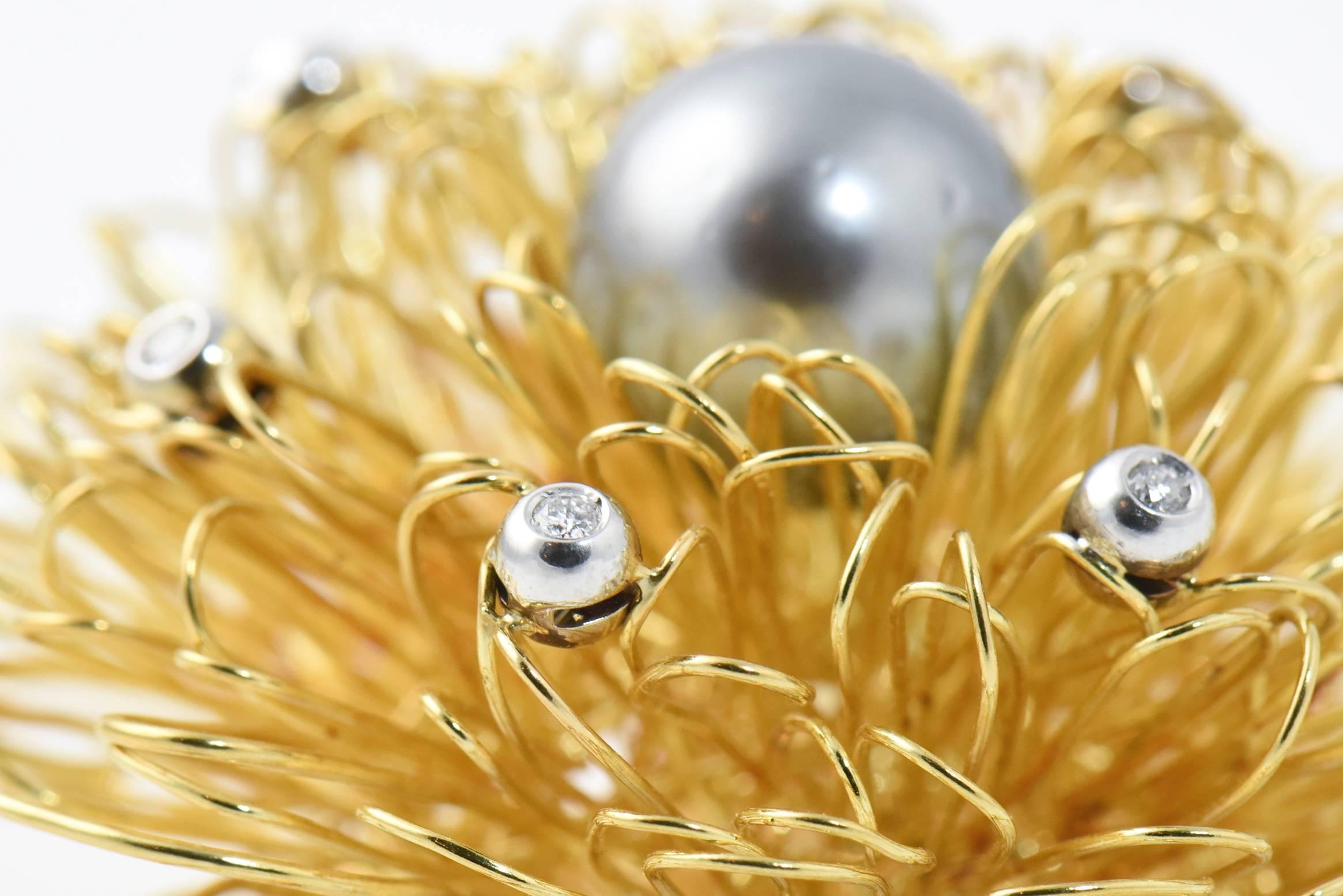 Italian Stylized Gray Pearl, Diamond Gold Wire Flower Brooch 3