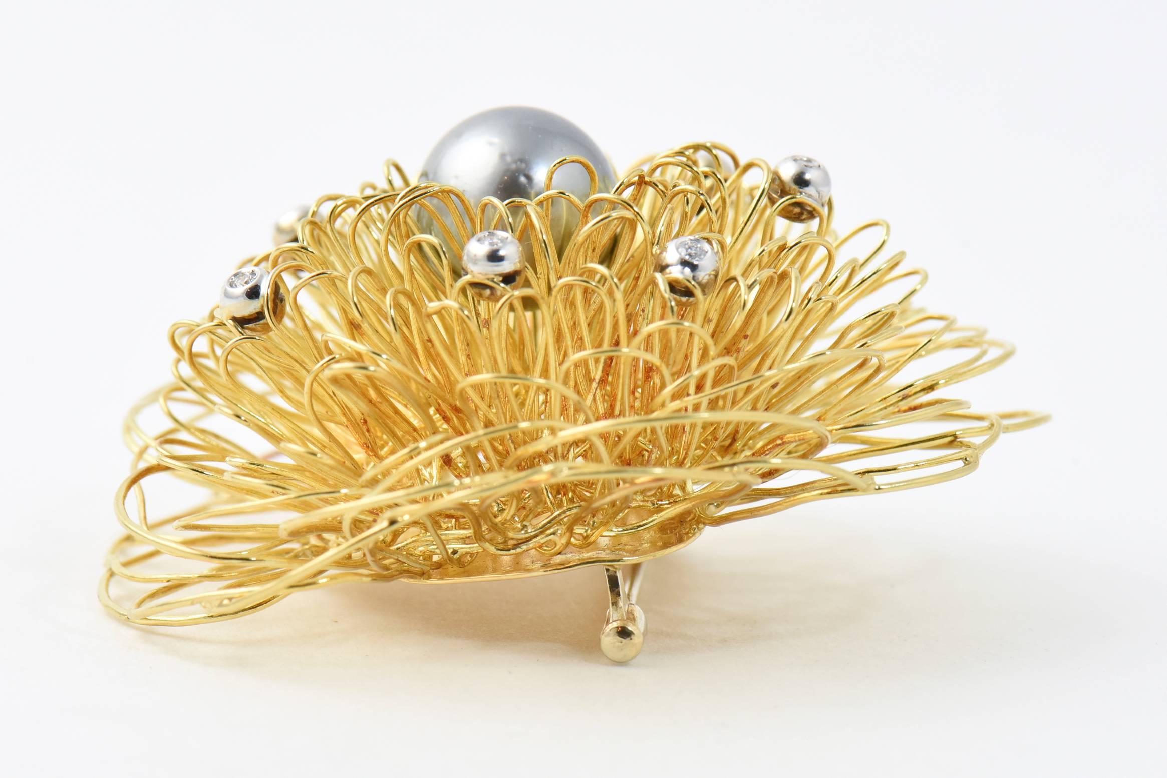 Women's or Men's Italian Stylized Gray Pearl, Diamond Gold Wire Flower Brooch