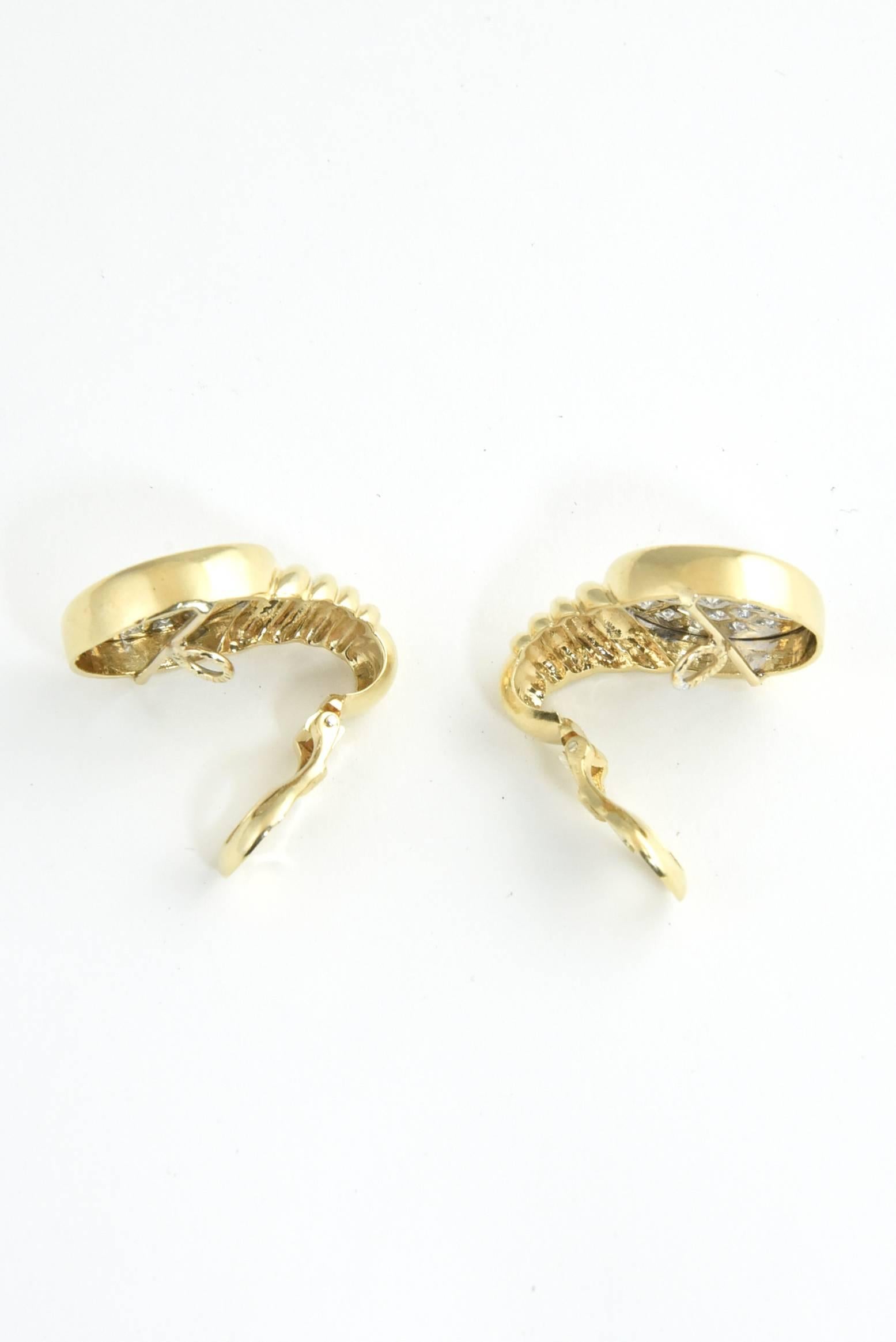 Women's 1970s Pave Diamond Ribbed Gold Clip Earrings For Sale