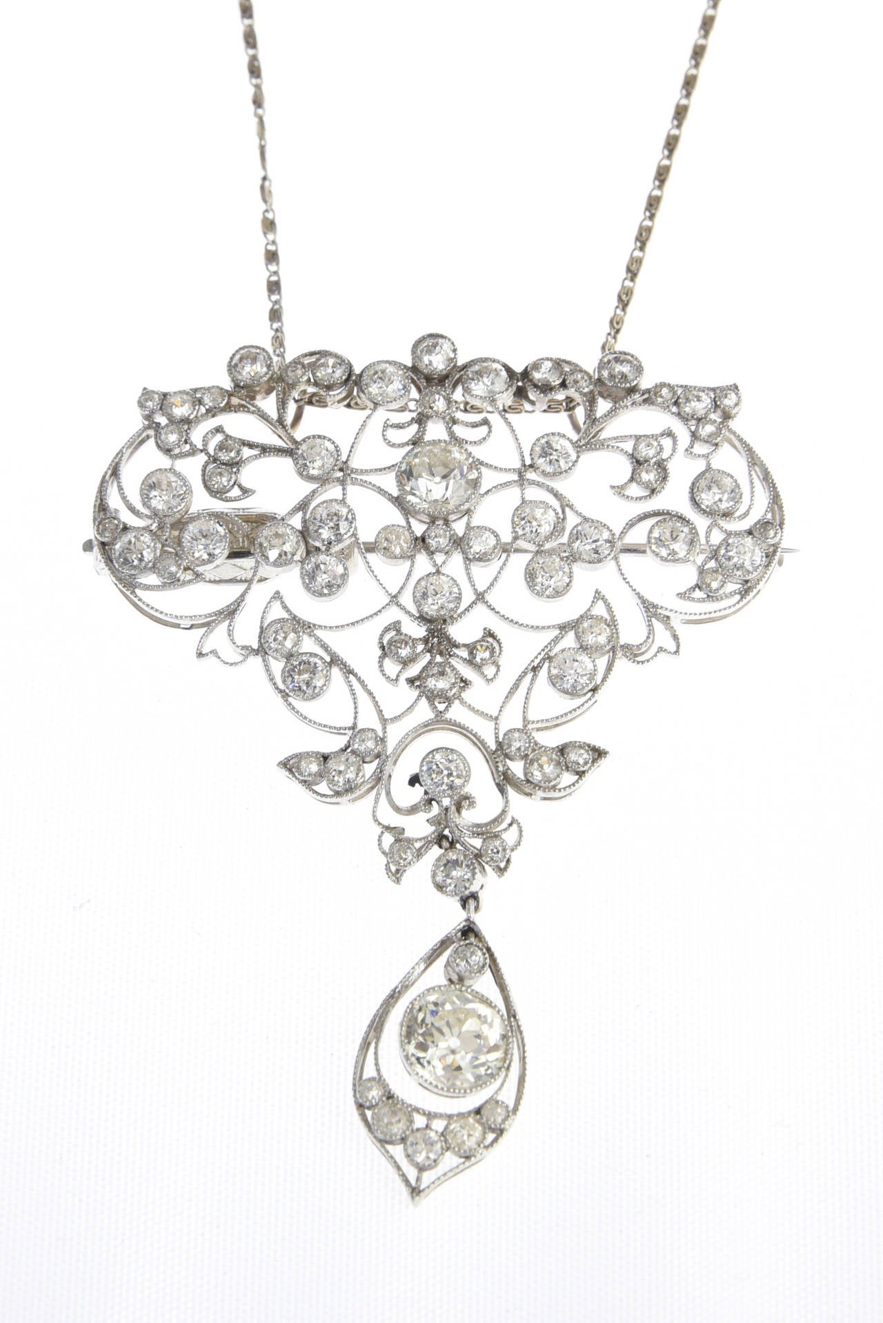 Women's Belle Époque Diamond Platinum Floral Brooch Pendant