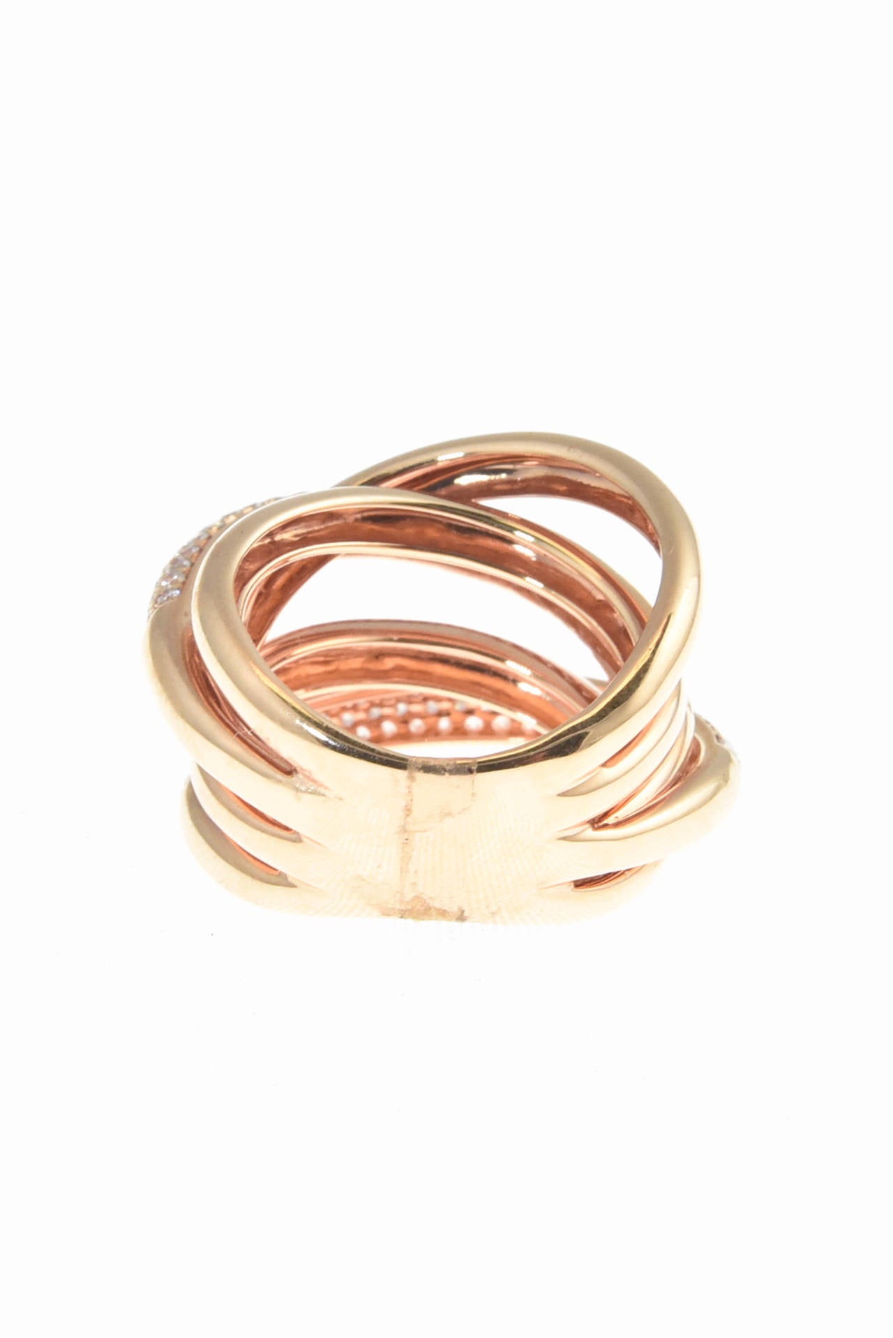 Three-Dimension Pave Diamond Rose Gold Overlapping Band Ring In Excellent Condition For Sale In Miami Beach, FL
