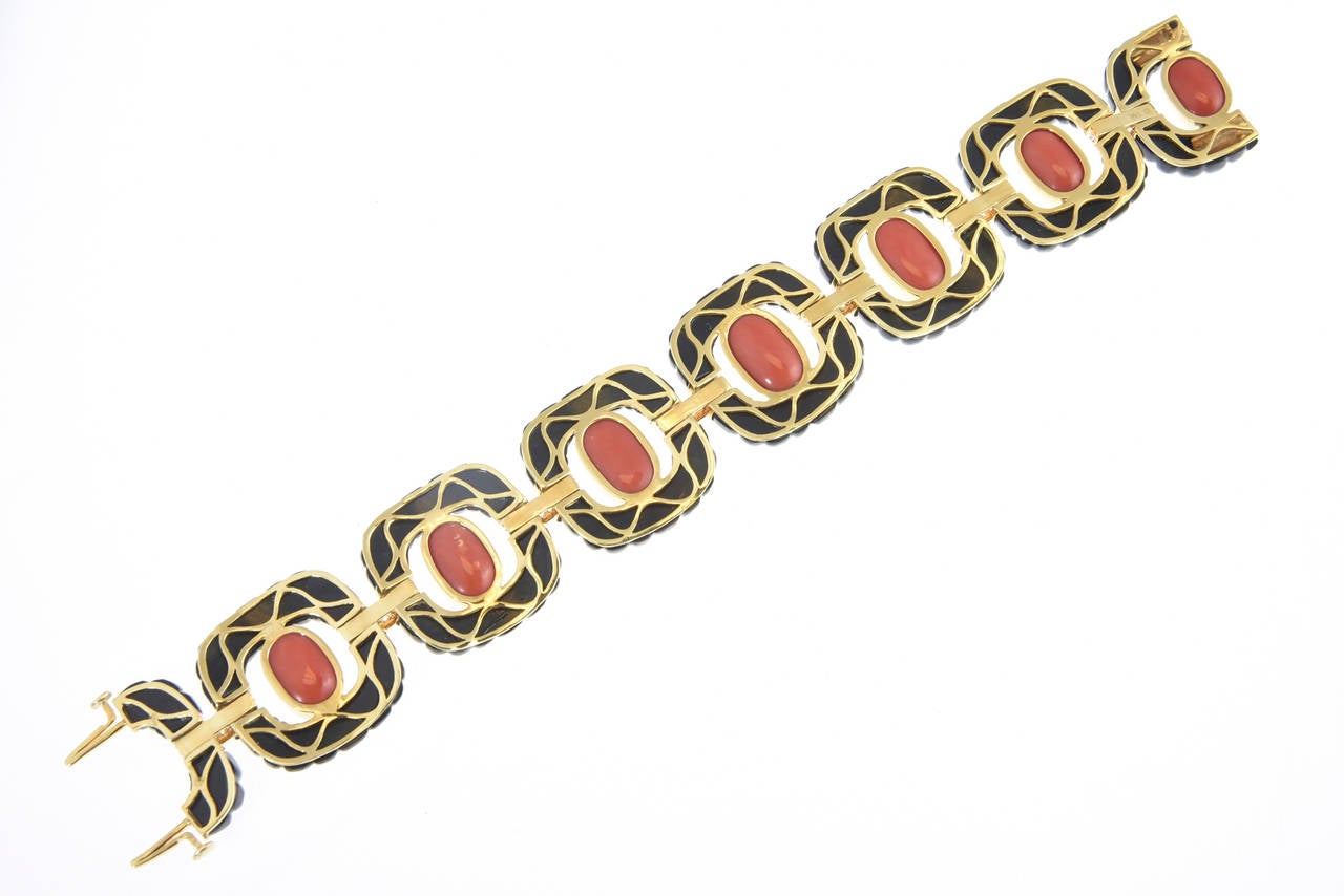 Cabochon Dramatic Onyx Coral Diamond Gold Link Bracelet For Sale