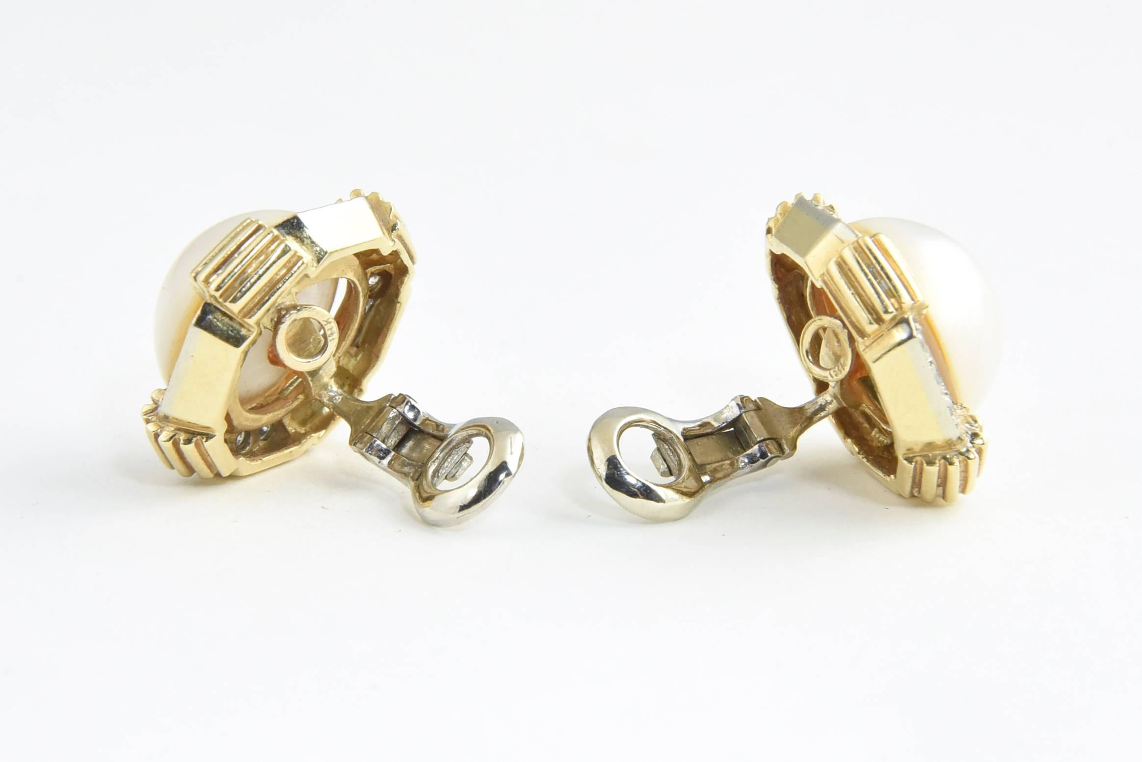 1980s Geometric Mabe Pearl Diamond Gold Earrings and Ring Suite 6