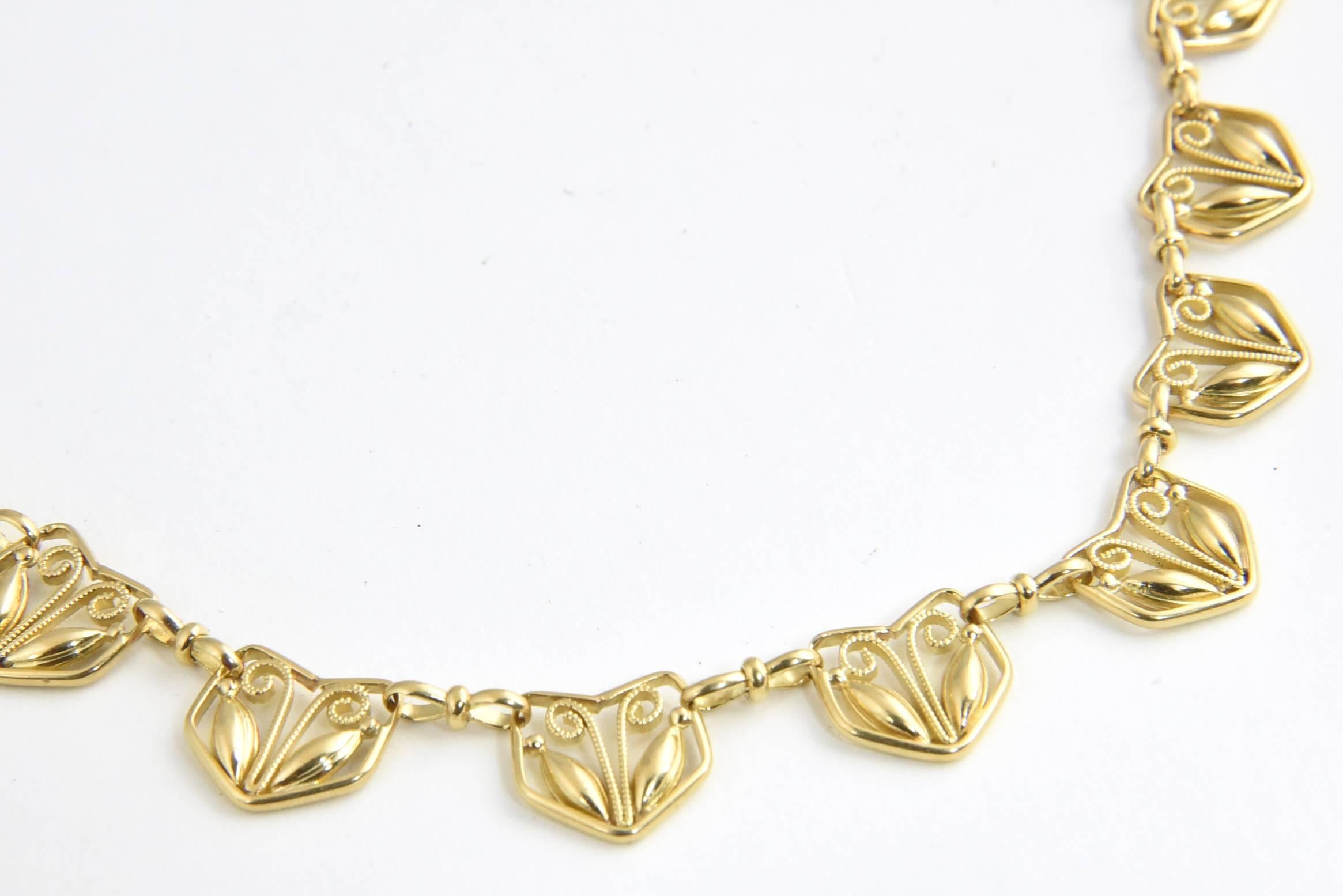 Arts and Crafts Arts & Crafts French Gold Heart Necklace