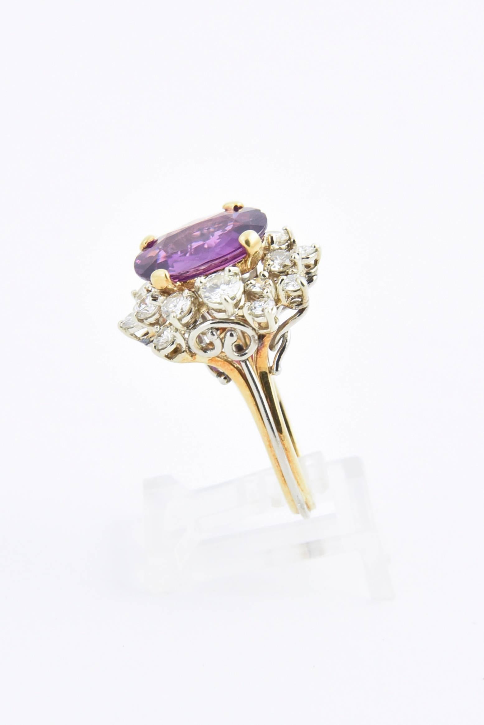 Oval Cut 4 Carat Oval Pinkish Purple Sapphire Diamond Gold Cocktail Ring with GIA Cert For Sale