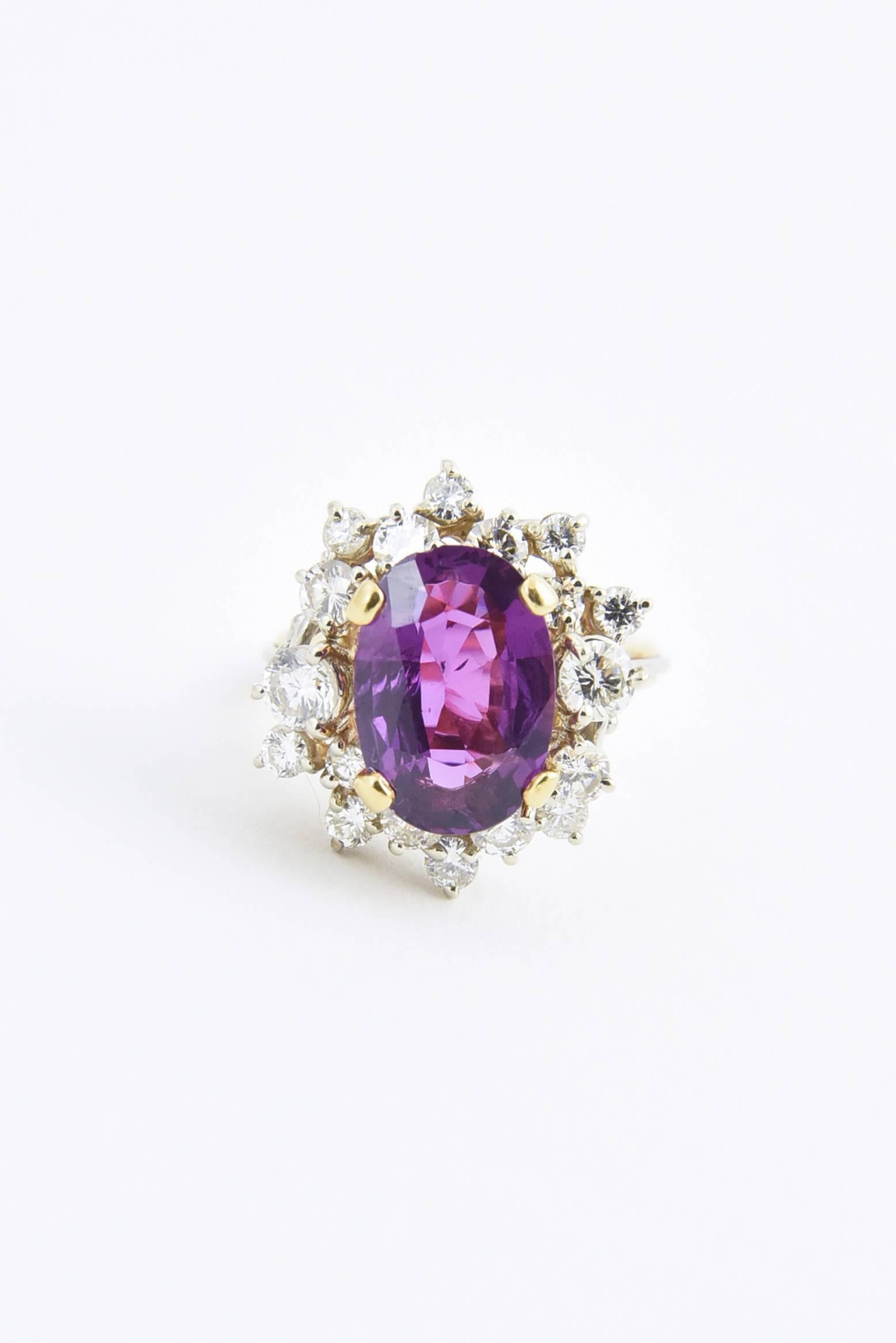 4 Carat Oval Pinkish Purple Sapphire Diamond Gold Cocktail Ring with GIA Cert For Sale 1