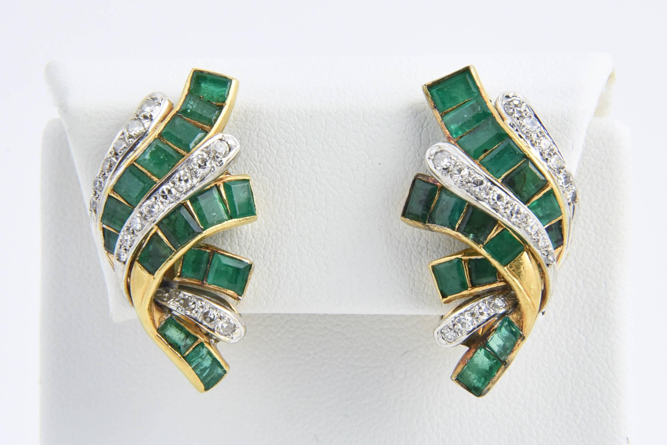 Retro Diamant-Smaragd-Gold-Brosche und Ohrringe-Suite im Zustand „Gut“ im Angebot in Miami Beach, FL
