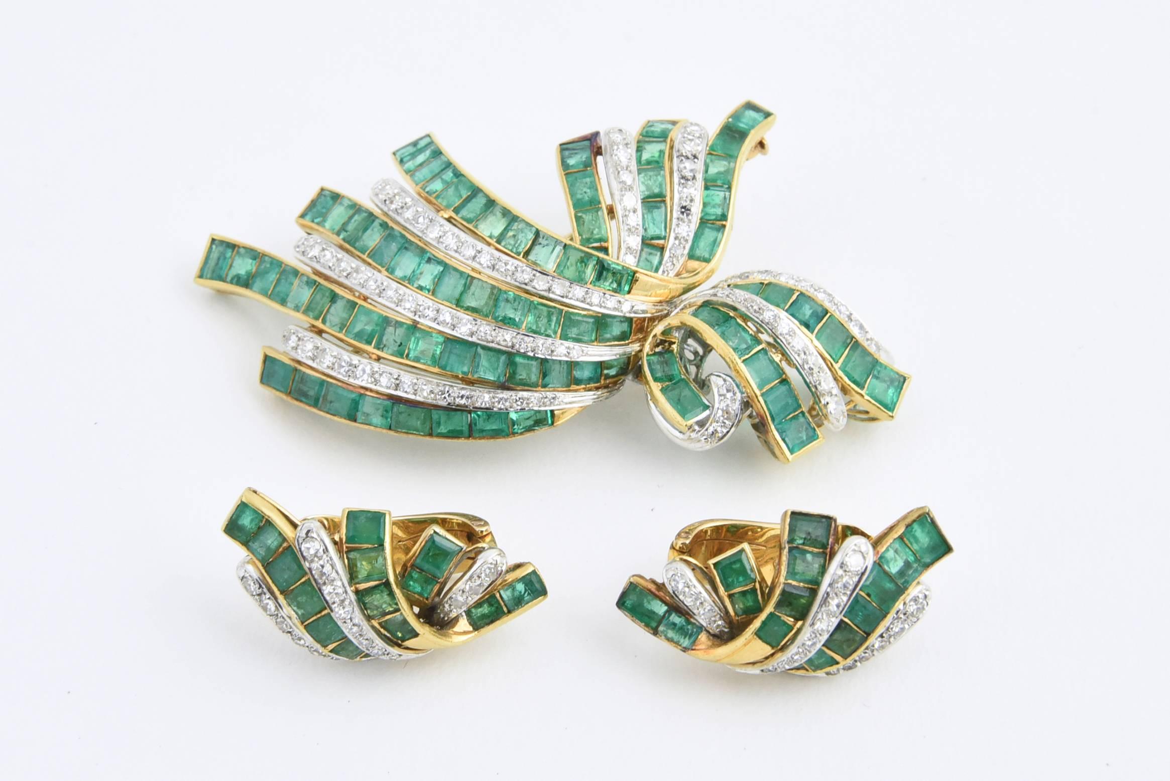 Women's Retro Diamond Emerald Gold Brooch and Earrings Suite For Sale