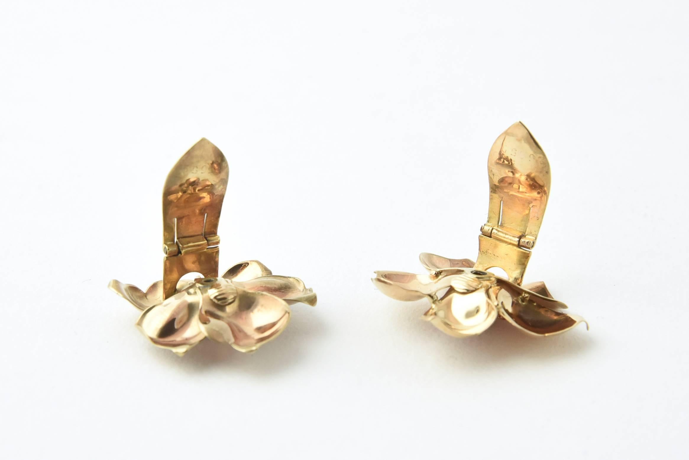 Round Cut 1940s Retro Sapphire Ruby Rose Gold Flower Earrings Clips