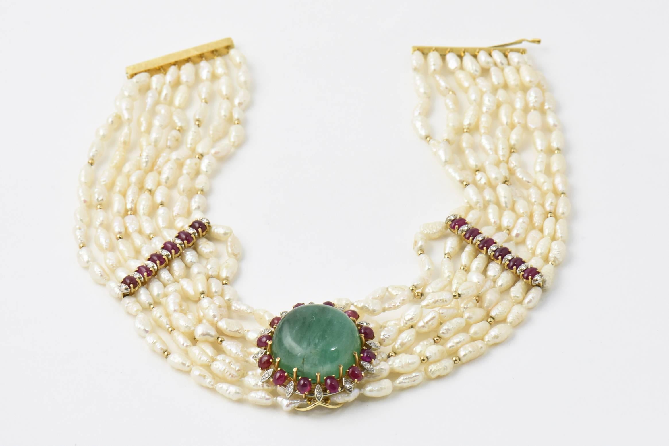Suite aus Ohrring und Armband, Smaragd Rubin Perle Diamant Gold Halskette Damen im Angebot