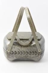 Borsa in lucite grigia perlata Llewellyn