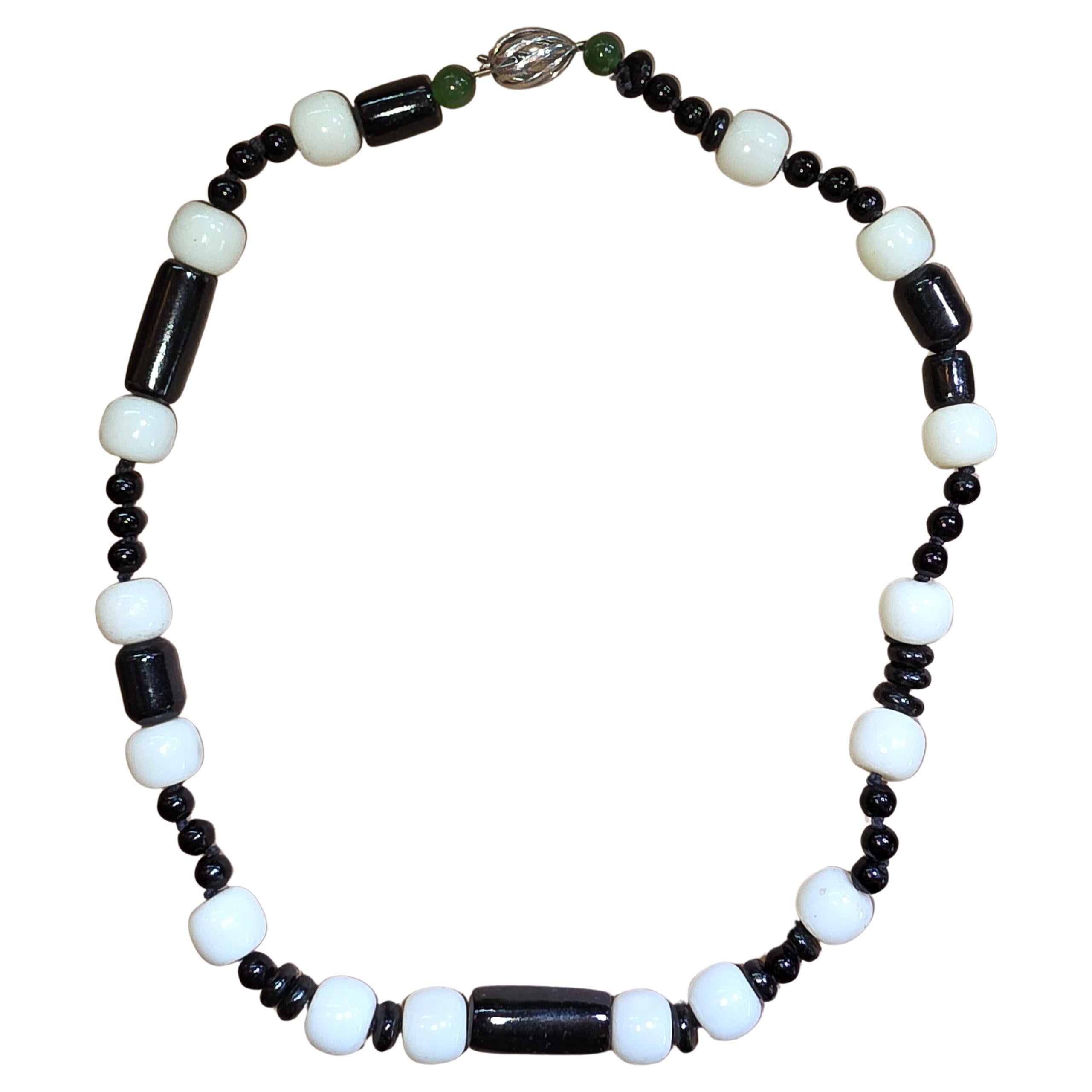 Nouveau Collier de Jadeite et Néphrite, 20" non traité en vente