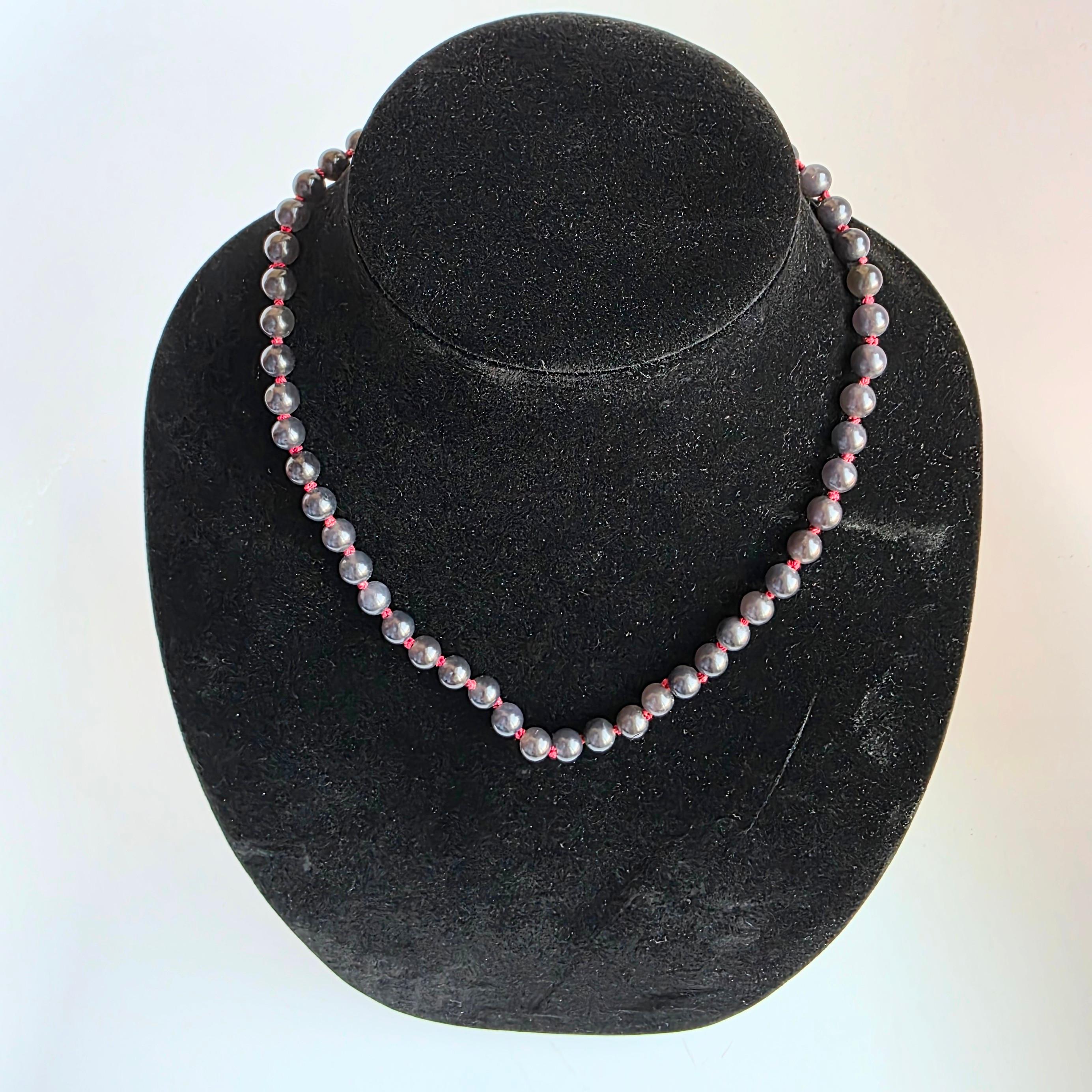 Collar de Jade Raro Color Berenjena Natural y sin Tratar 18