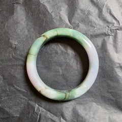 Brazalete de jade natural y sin tratar, de color verde variegado y lavanda