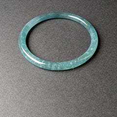 Jade-Armreif, Innendurchmesser 60 mm, unbehandelter Jadeit aus Guatemala, naturbelassen, unbehandelt