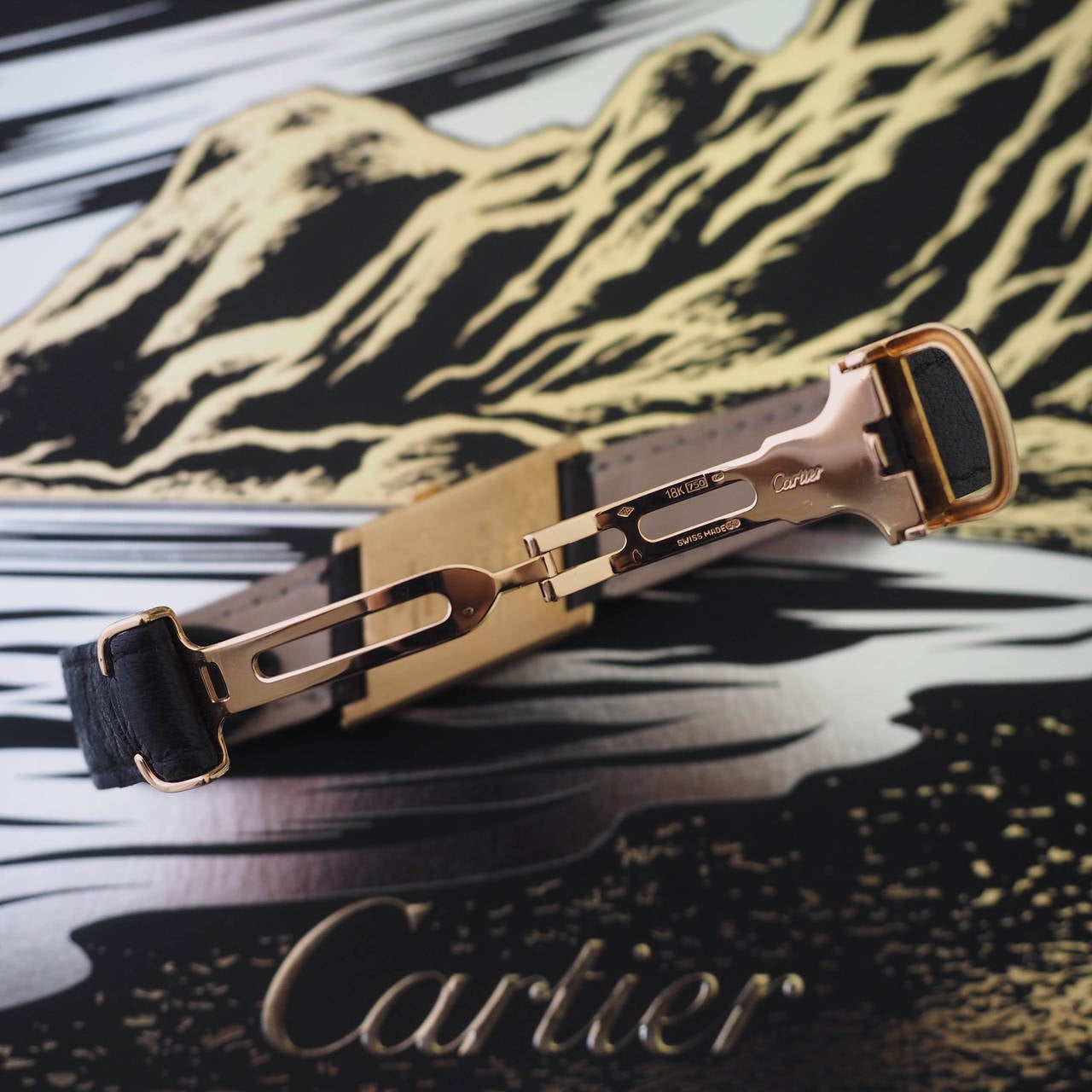 Cartier Yellow Gold Tank Asymetrique Limited Edition Wristwatch In Excellent Condition For Sale In Bologna, IT