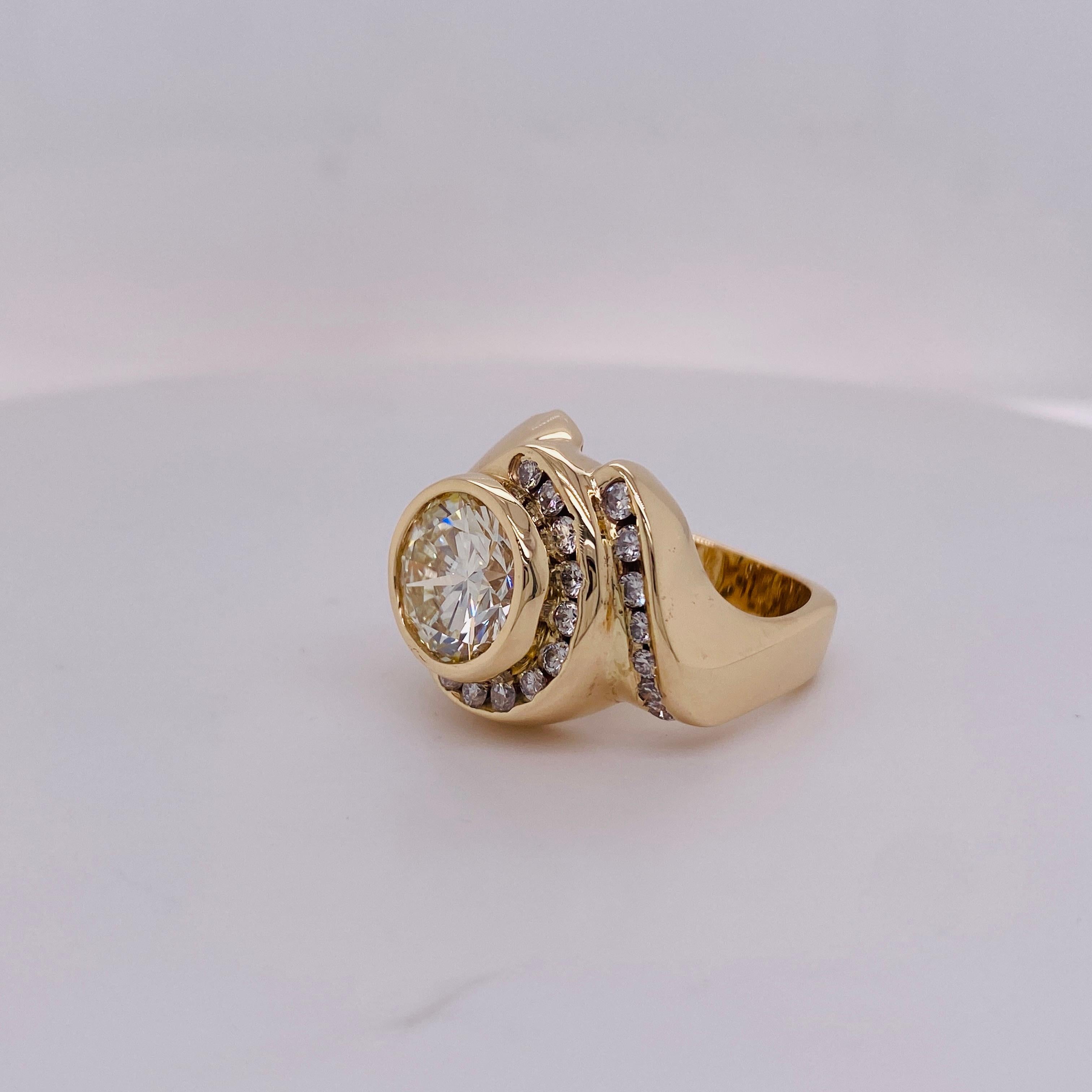Revival Bague à tourbillon asymétrique en diamant signé 3.99 carats GIA, or jaune 14K tige euro en vente