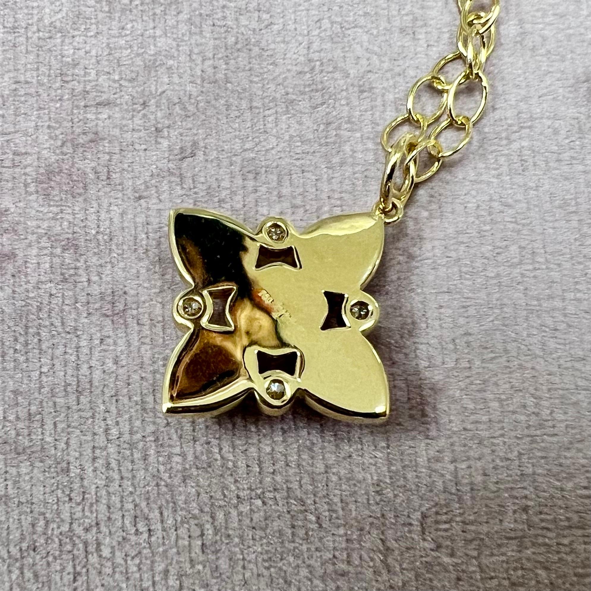 Taille mixte Pendentif fleur Syna en or jaune, améthyste et quartz de lune avec diamants en vente