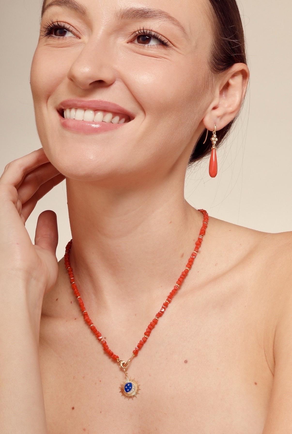 Contemporaneo Syna Limited Edition Yellow Gold Coral Bead Necklace in vendita