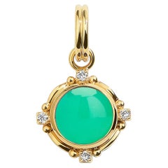 Syna Yellow Gold Chrysoprase Pendant with Diamonds