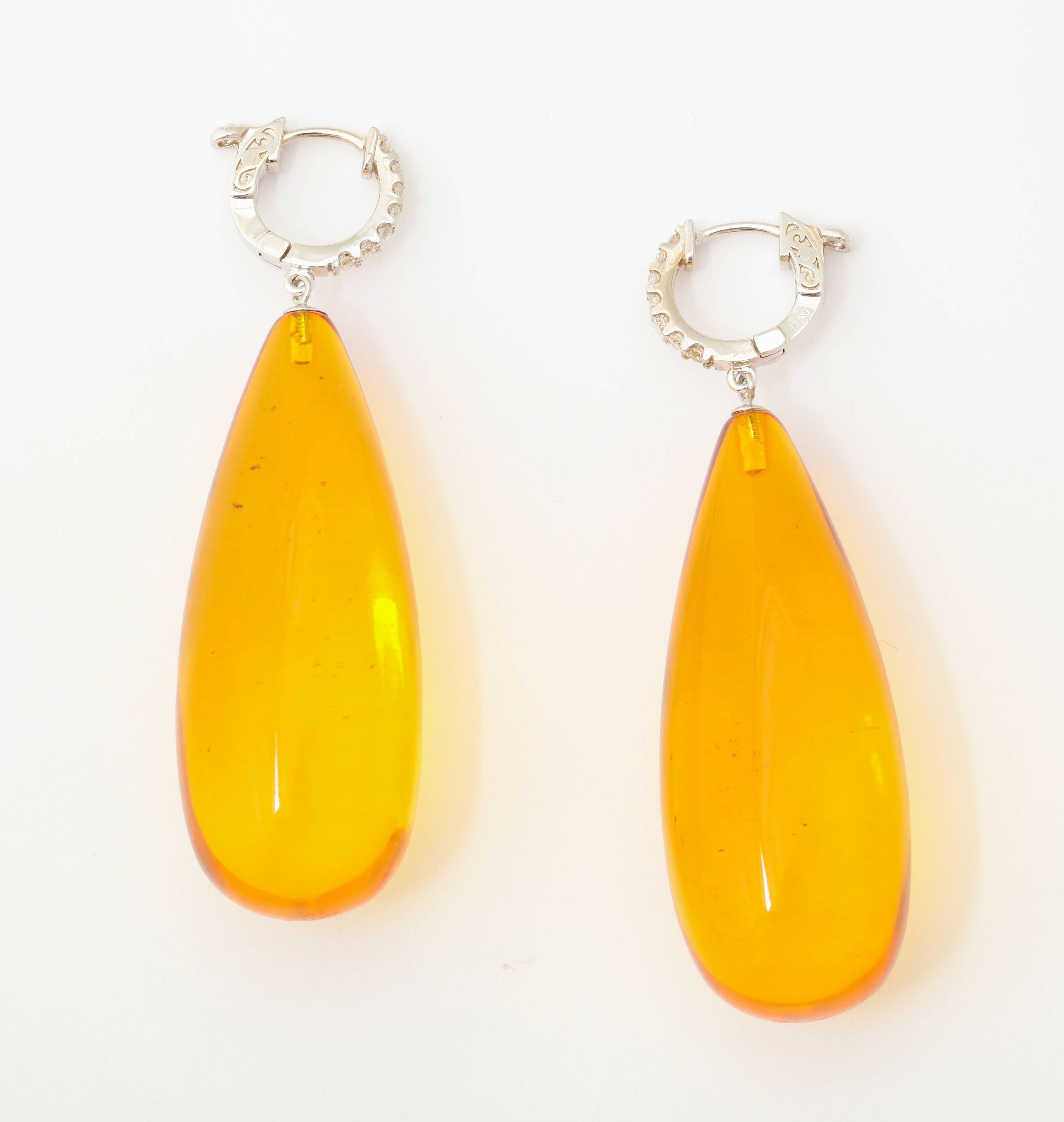 Long Amber Diamond Gold Drop Earrings In New Condition In Bal Harbour, FL