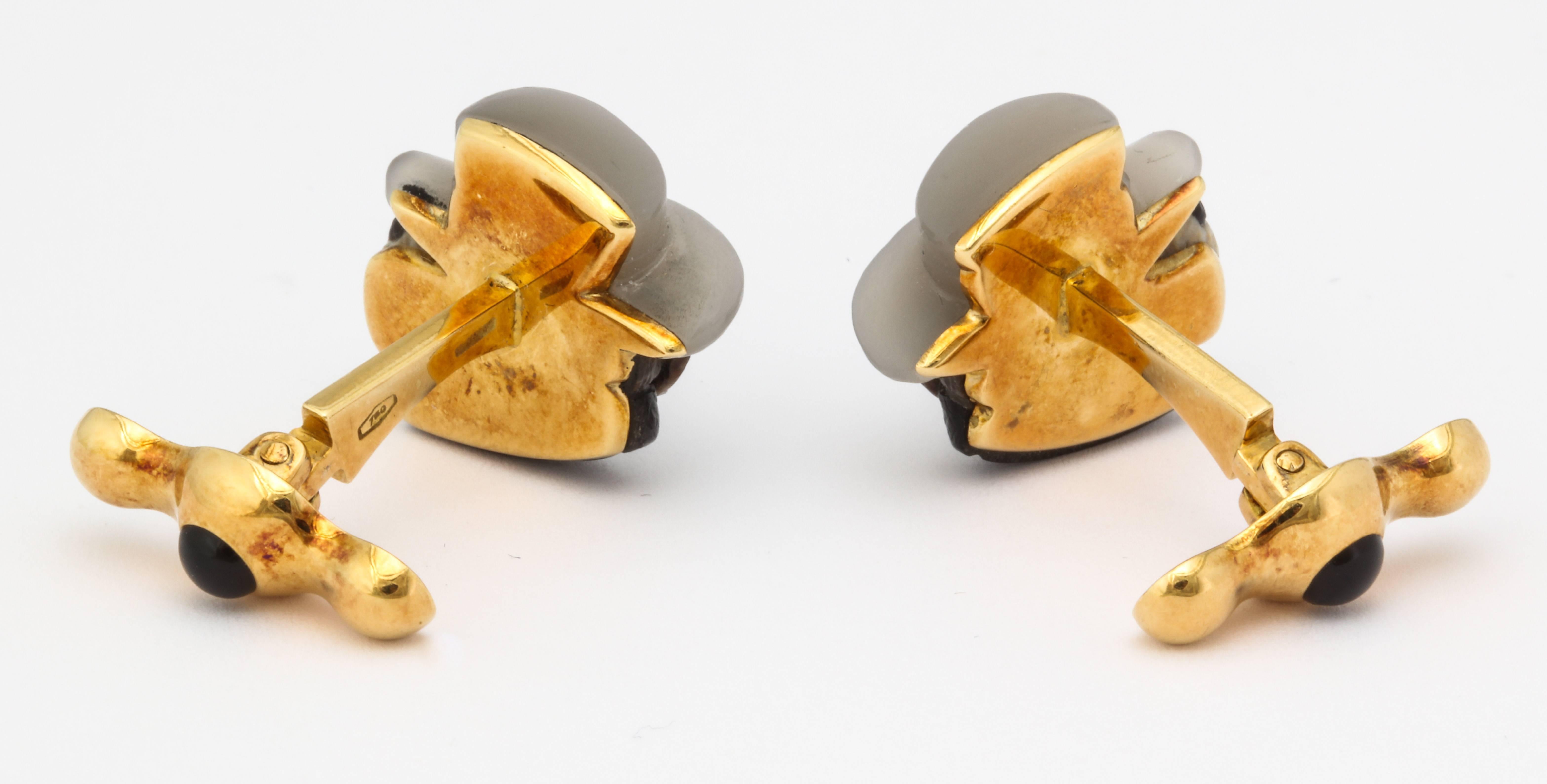 Michael Kanners the Dog in the Fedora Cufflinks In Excellent Condition For Sale In Bal Harbour, FL