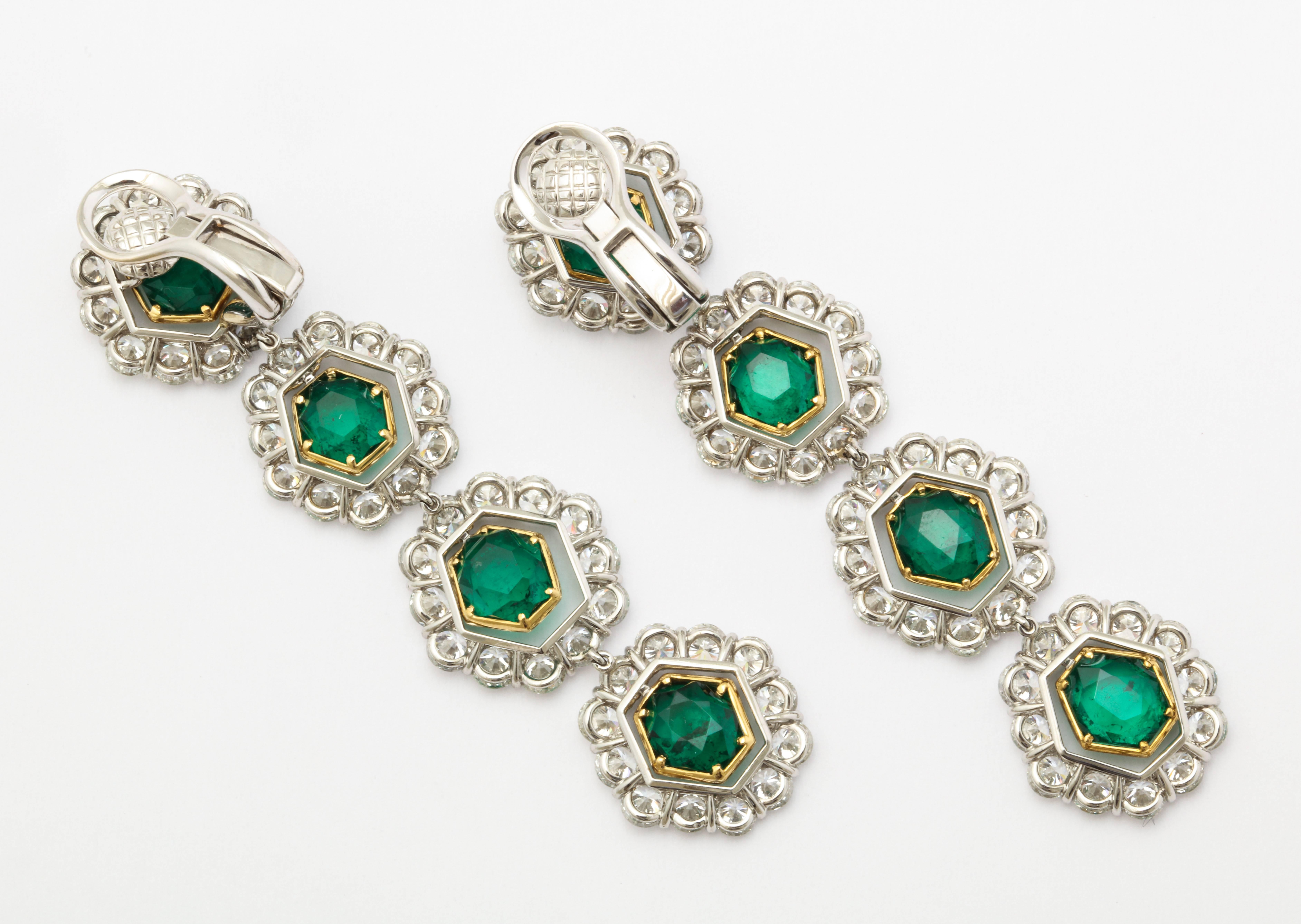 Colombian Emerald and Diamond Long Hanging Earrings In New Condition For Sale In Bal Harbour, FL