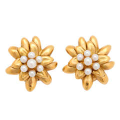 Gold and pearl flower earclips 11