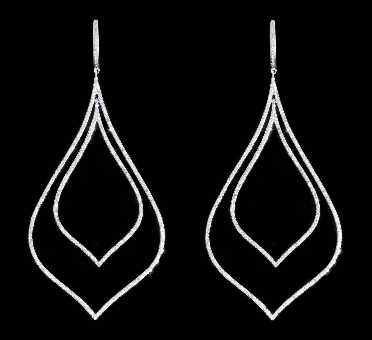 Hanging Double Teardrop Diamond Earrings In New Condition In Bal Harbour, FL